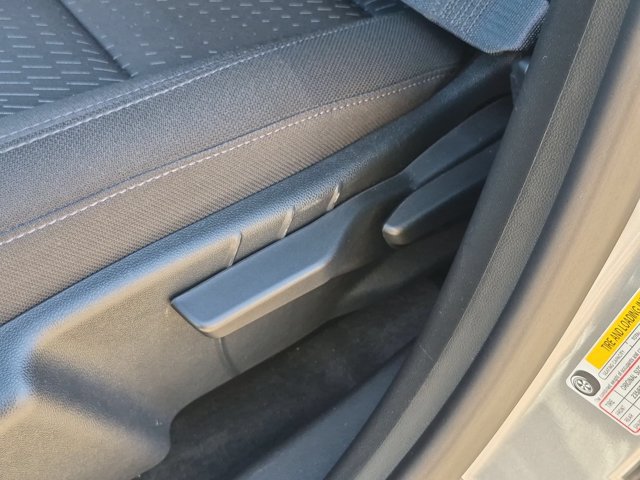 Used 2026 Chevrolet Equinox LT FWD image 11