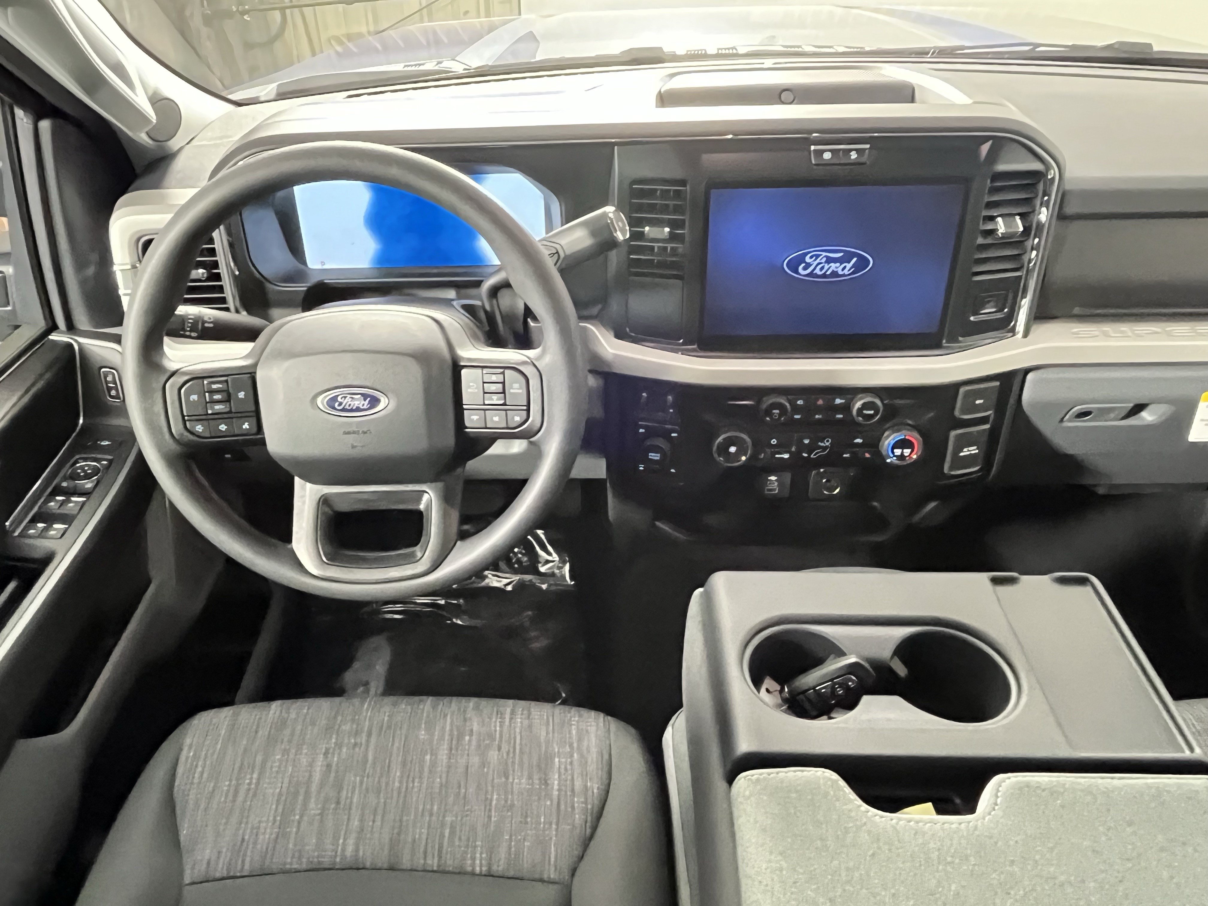 New 2026 Ford F250 XLT w/ XLT Premium Package AWD/4WD image 10
