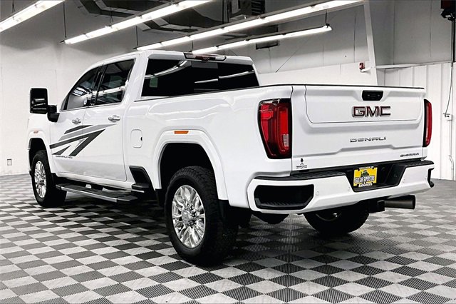 Used 2022 GMC Sierra 3500 Denali w/ Denali Ultimate Package image 2
