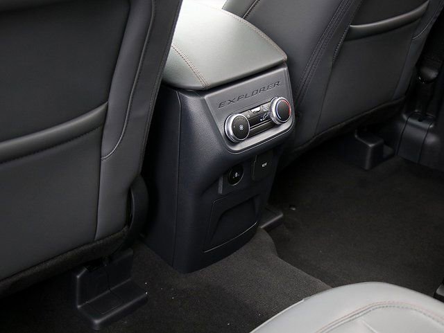 Used 2026 Ford Explorer Active w/ Active Comfort Package image 14