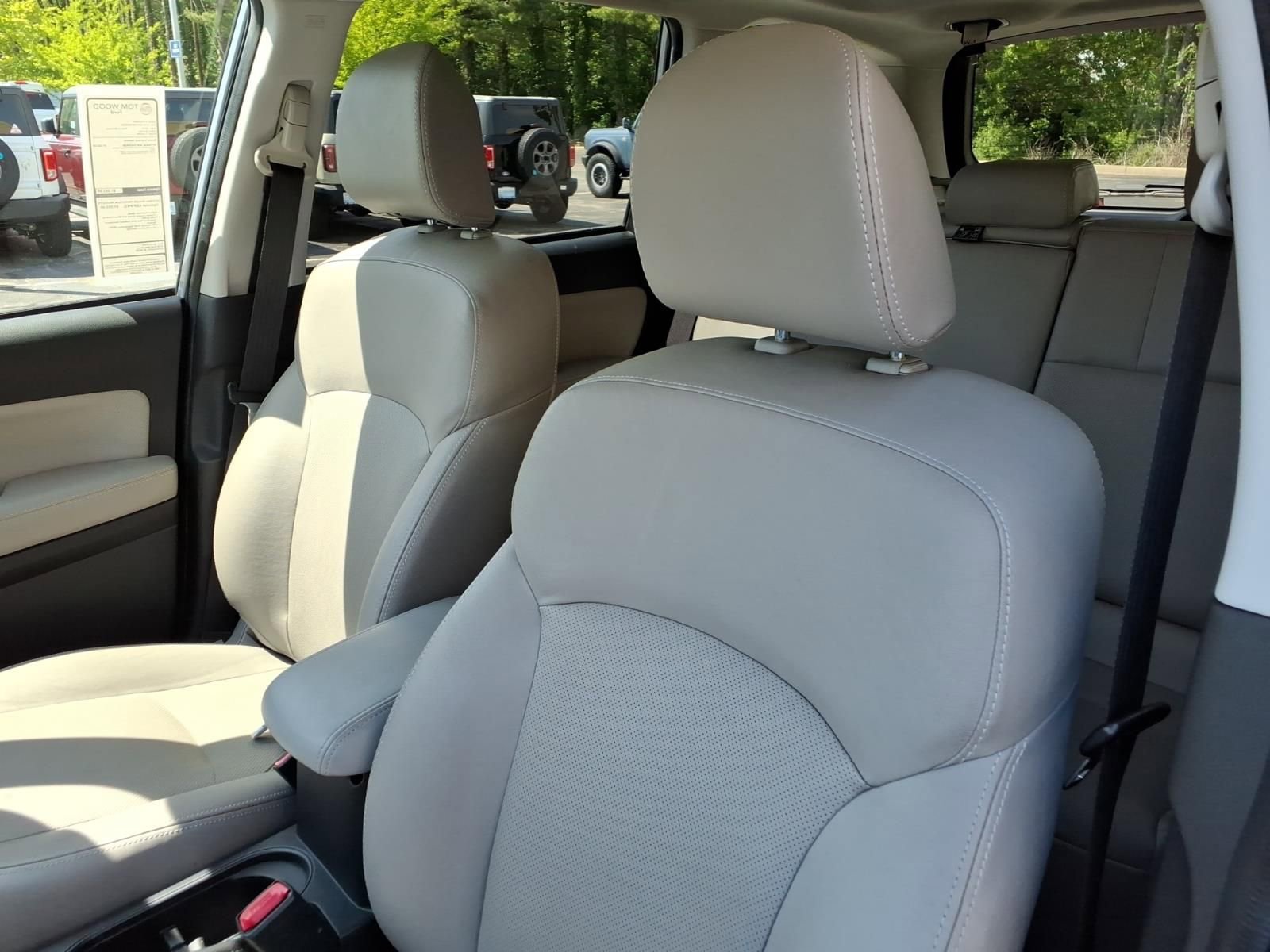 Used 2015 Subaru Forester 2.5i Limited AWD/4WD image 16