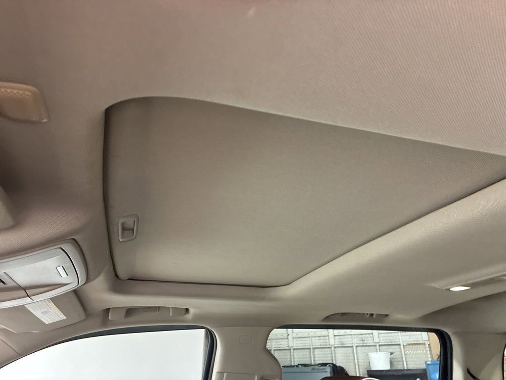 Used 2015 Chevrolet Silverado 1500 High Country w/ High Country Premium Package image 32