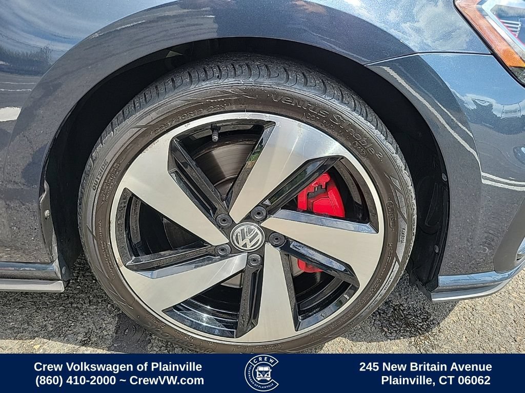 Used 2018 Volkswagen GTI SE w/ SE Leather Package FWD image 21