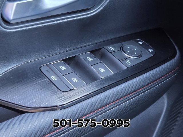 Used 2025 Nissan Kicks SR FWD image 32
