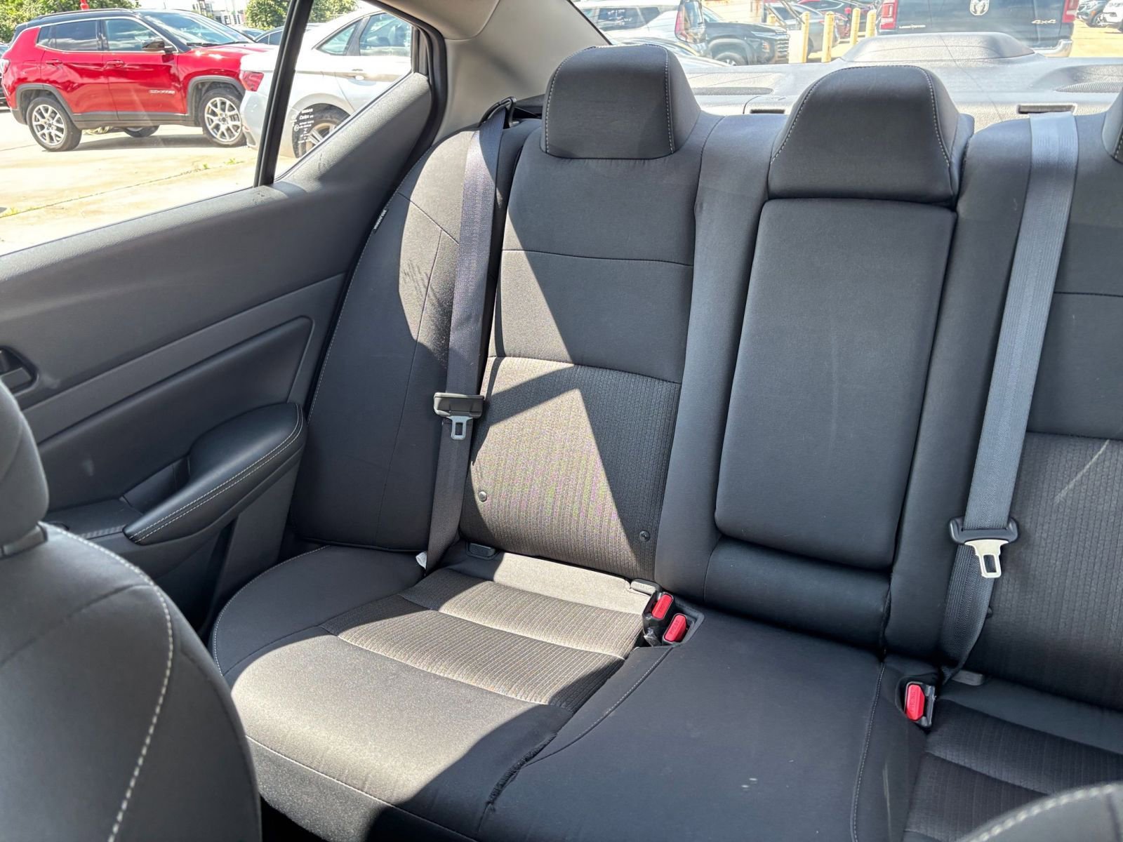 Used 2025 Nissan Altima 2.5 SV FWD image 39