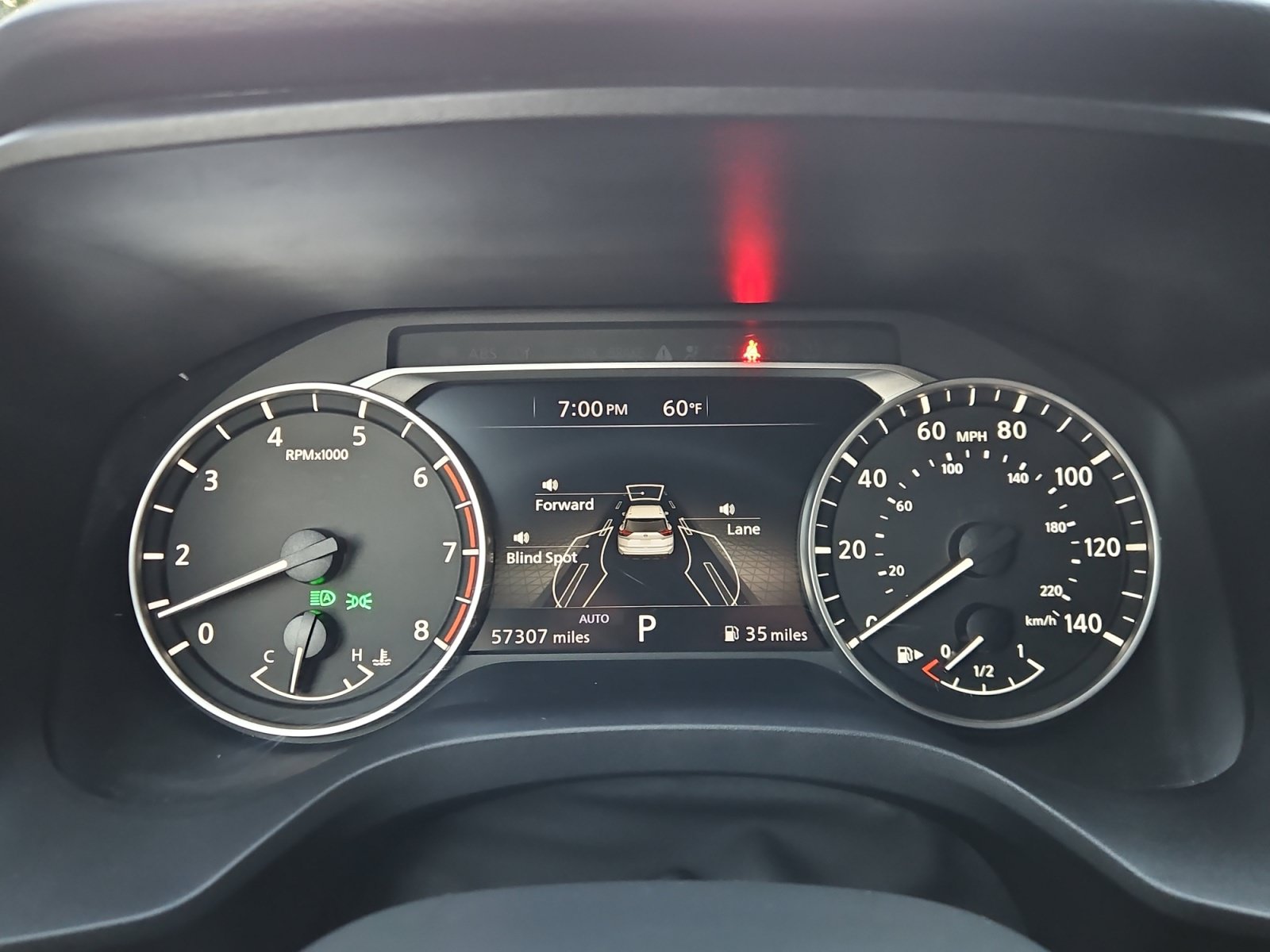 Used 2025 Nissan Rogue SV AWD/4WD image 16
