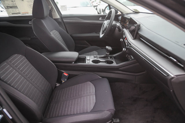 New 2026 Kia K5 LXS FWD image 9