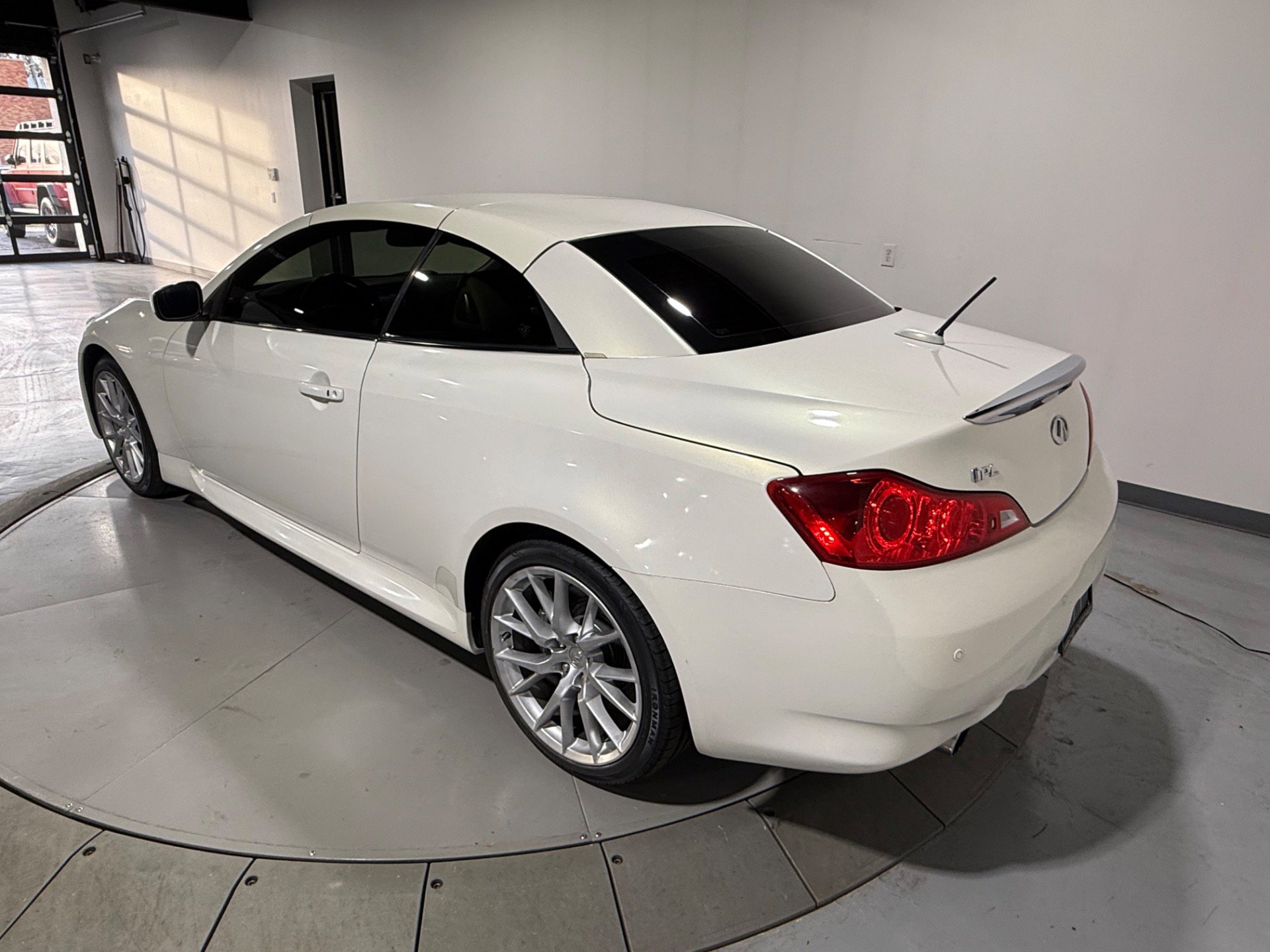 Used 2013 INFINITI G37 IPL image 11