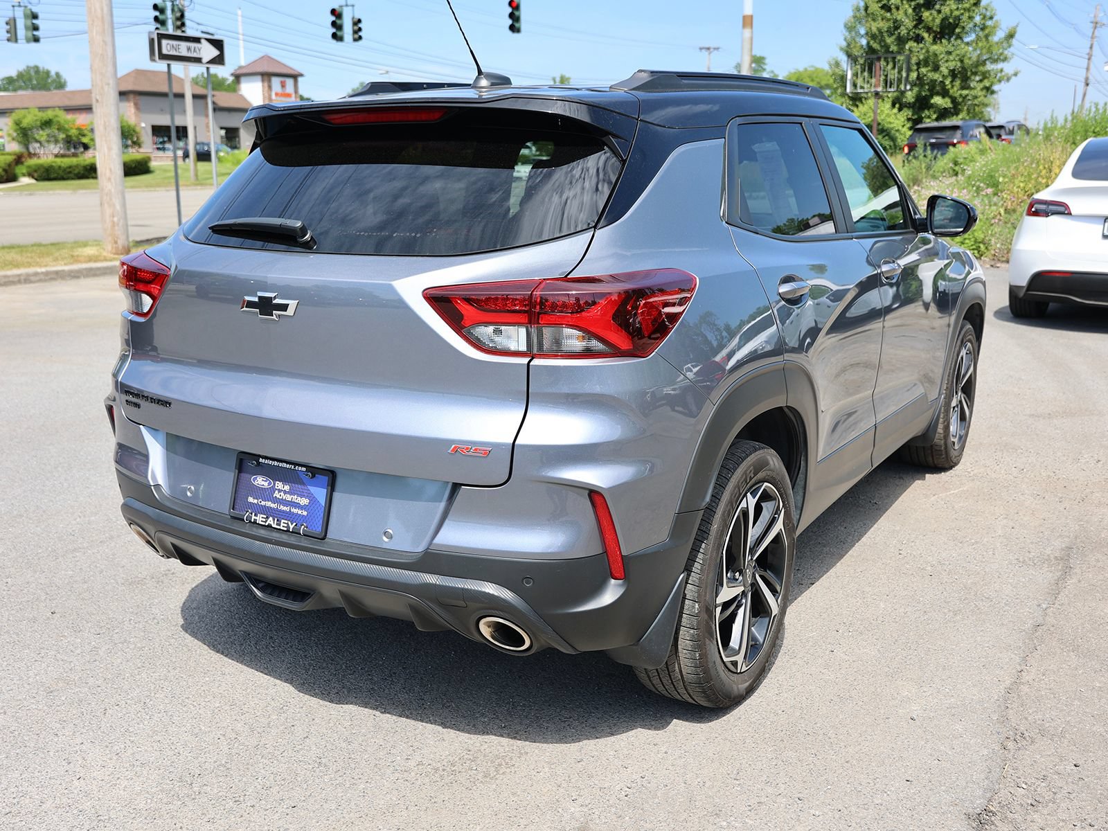 Used 2022 Chevrolet TrailBlazer RS w/ Sun and Liftgate Package AWD/4WD image 7