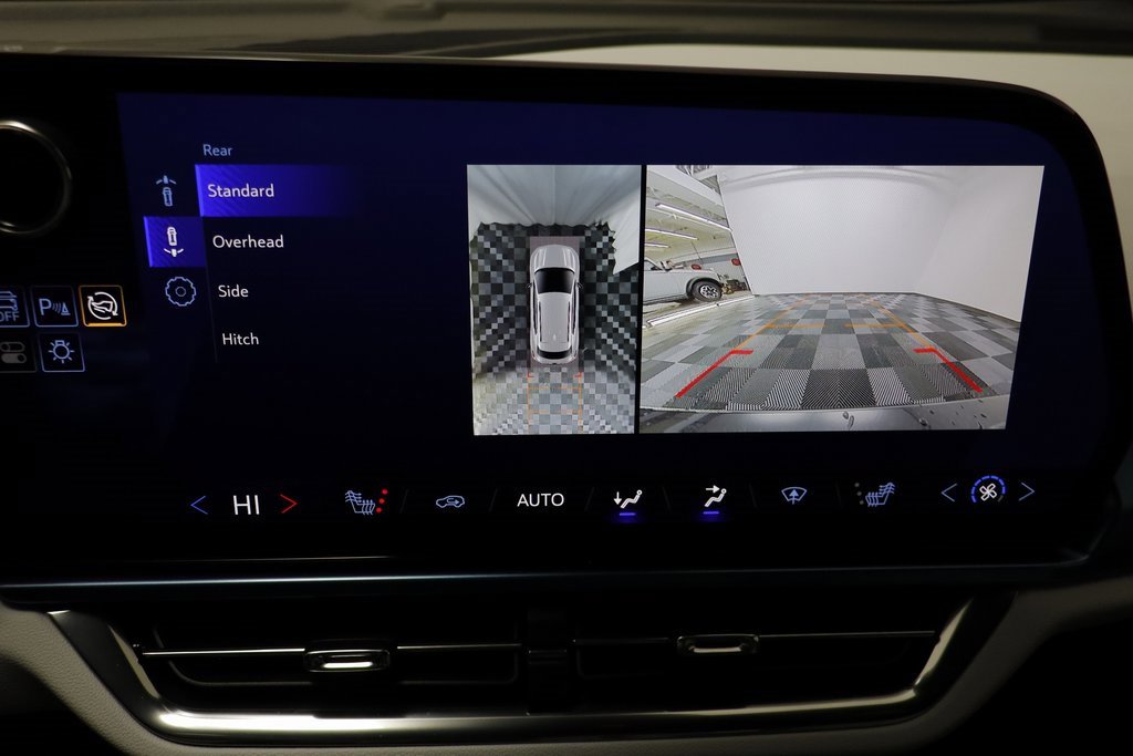 Certified 2025 Chevrolet Equinox EV LT image 11