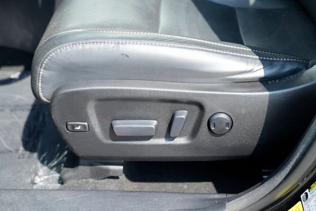 Used 2017 Toyota Highlander Limited image 30