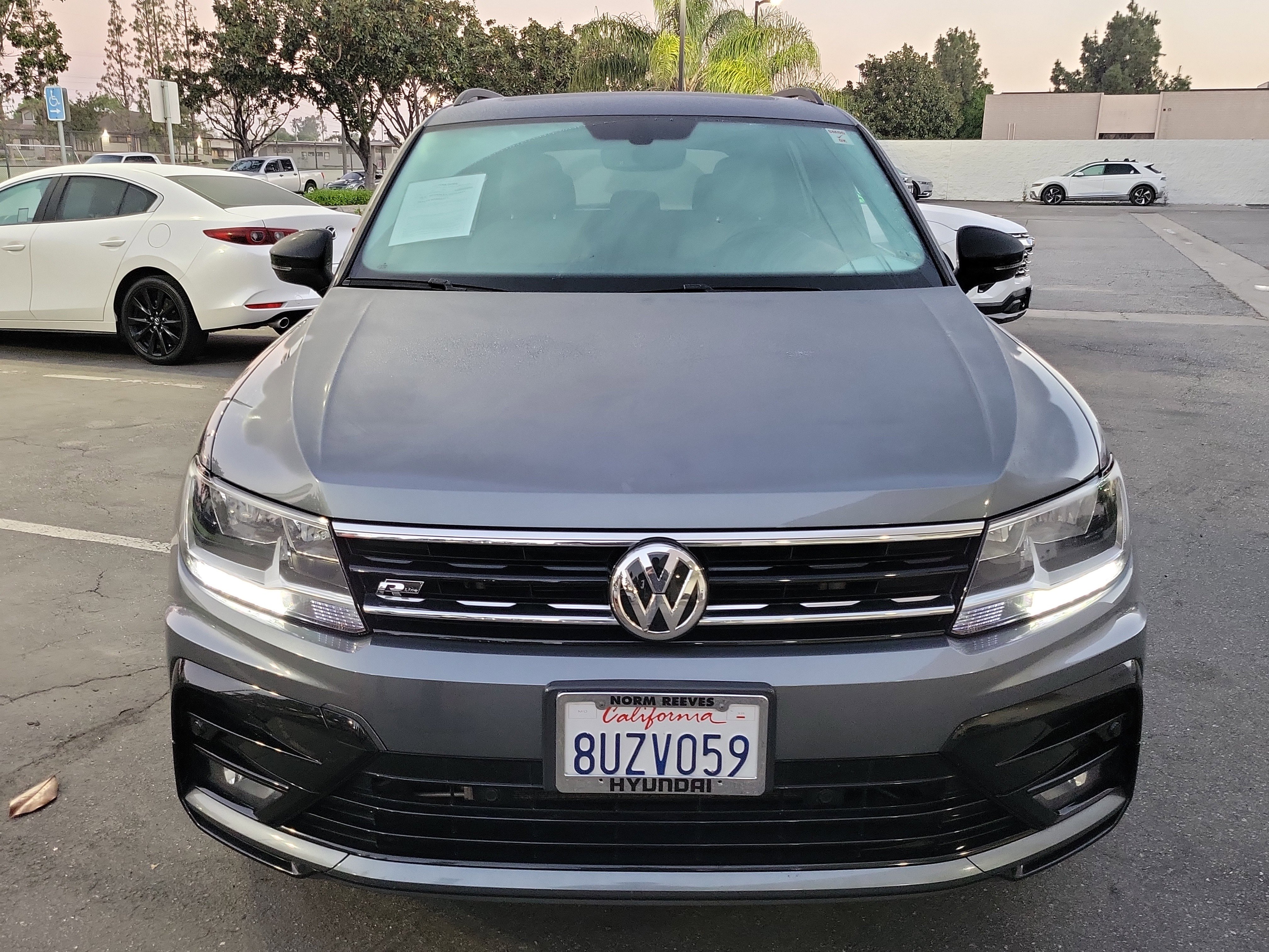 Used 2020 Volkswagen Tiguan SE R-Line image 24