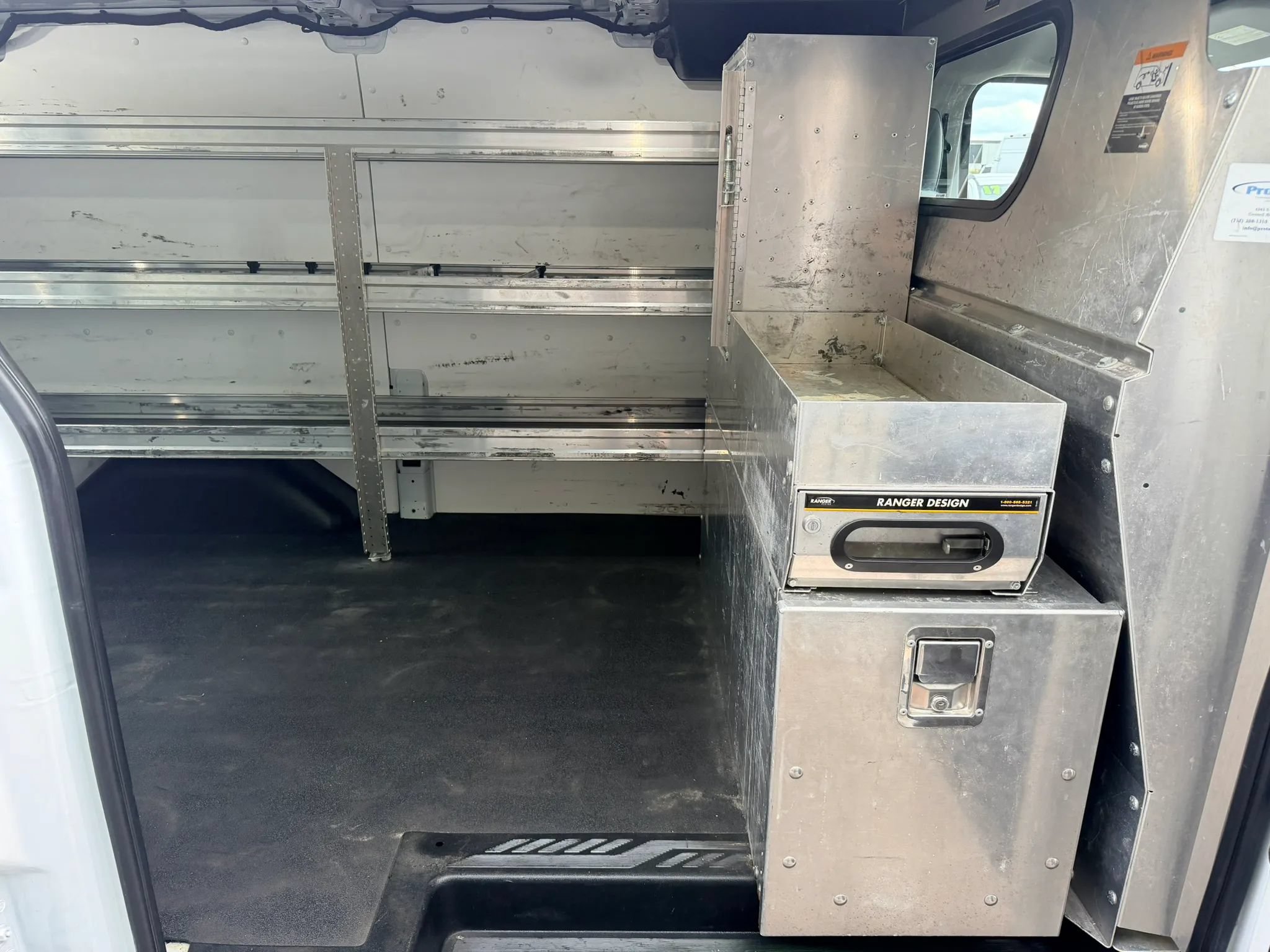 Used 2018 Ford Transit 150 130 Low Roof RWD image 12