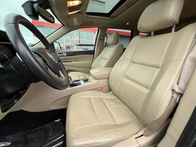 Used 2017 Jeep Grand Cherokee Limited image 17