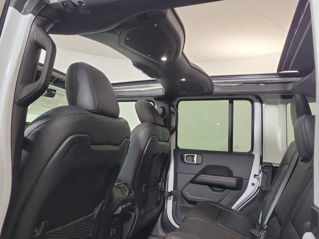 New 2027 Jeep Wrangler Unlimited Rubicon AWD/4WD image 24