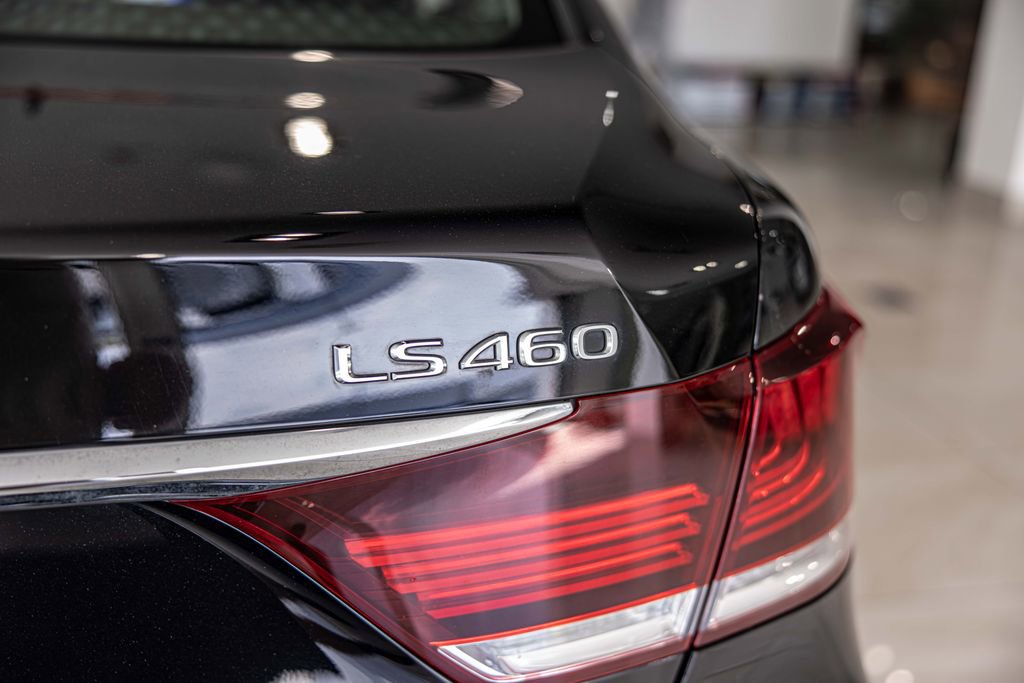 Used 2017 Lexus LS 460 AWD w/ Comfort Package image 15