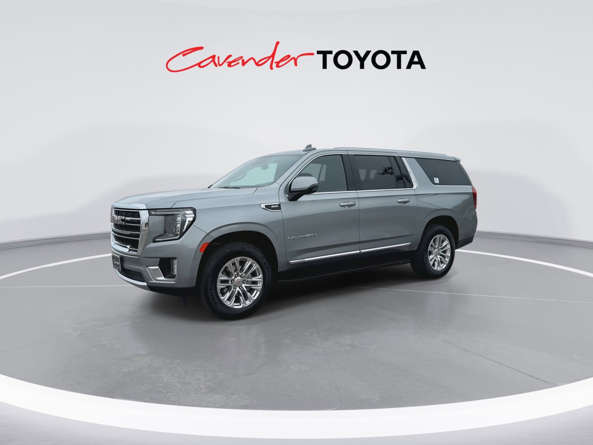 Used 2024 GMC Yukon XL SLT w/ SLT Luxury Package RWD image 4