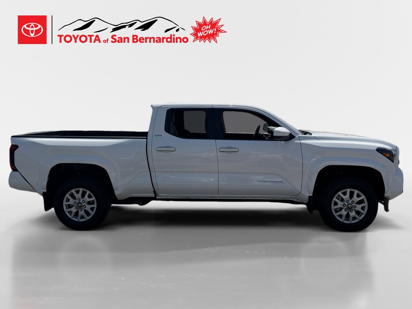 Certified 2025 Toyota Tacoma SR5 AWD/4WD image 6
