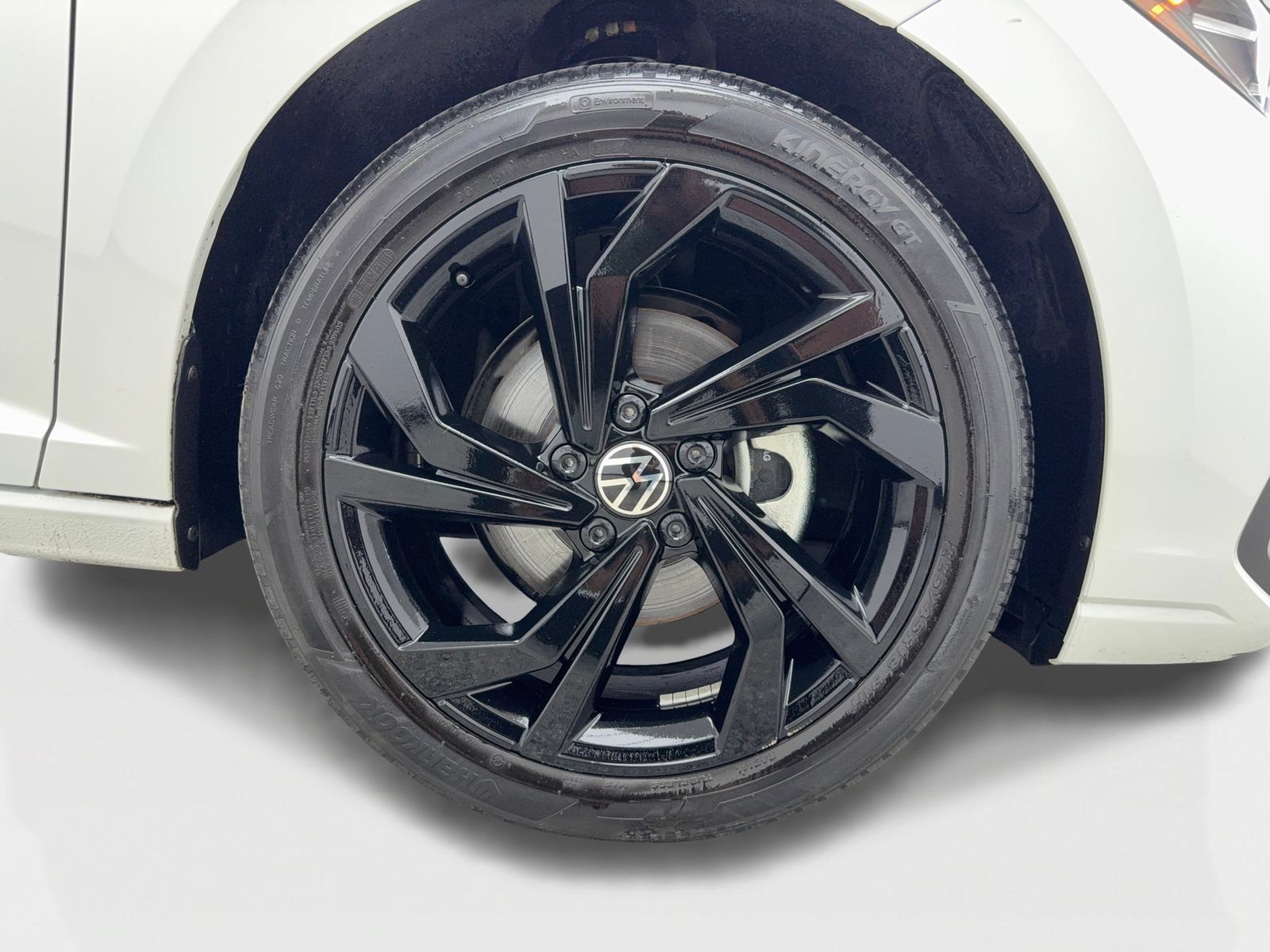 Used 2025 Volkswagen Jetta SE w/ Sunroof Package FWD image 48