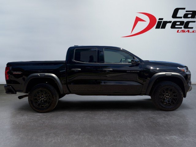 Used 2024 Chevrolet Colorado Trail Boss w/ Technology Package AWD/4WD image 11
