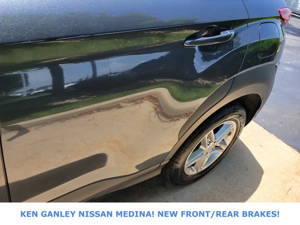 Used 2022 Hyundai Kona SE AWD/4WD image 12