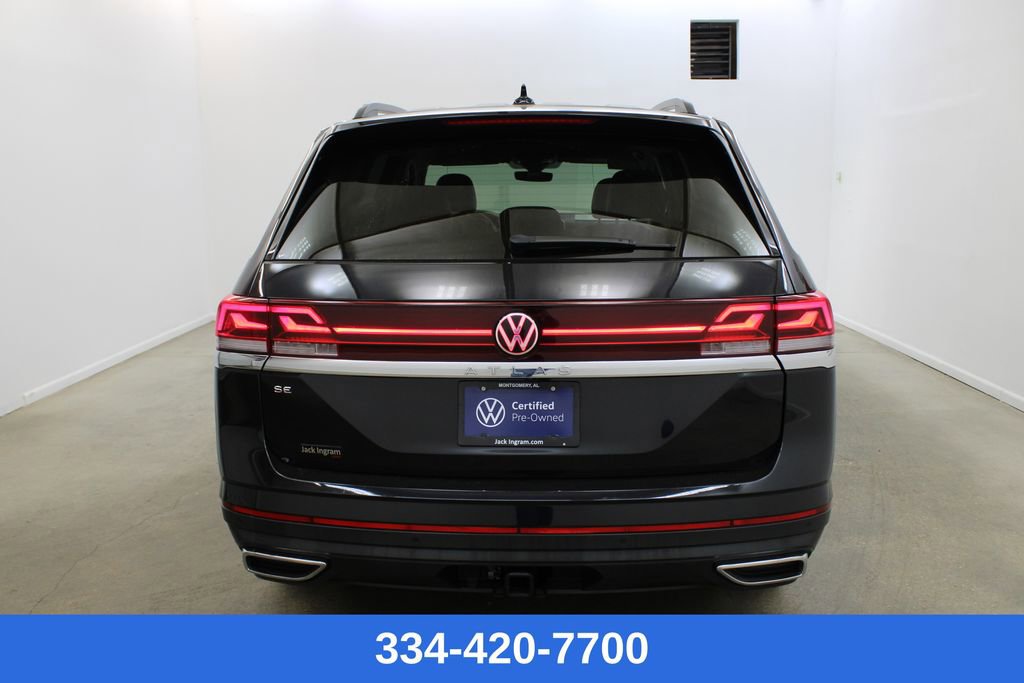 Certified 2025 Volkswagen Atlas SE image 3