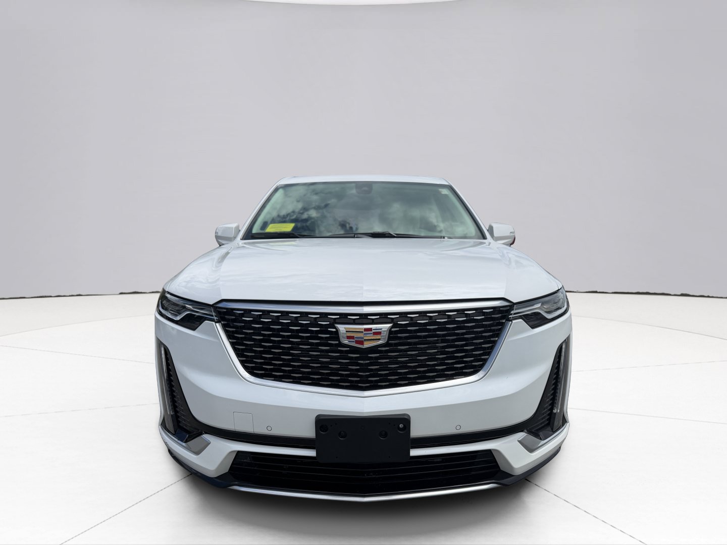 Used 2024 Cadillac XT6 Premium Luxury w/ LPO, Floor Liner Package AWD/4WD image 9