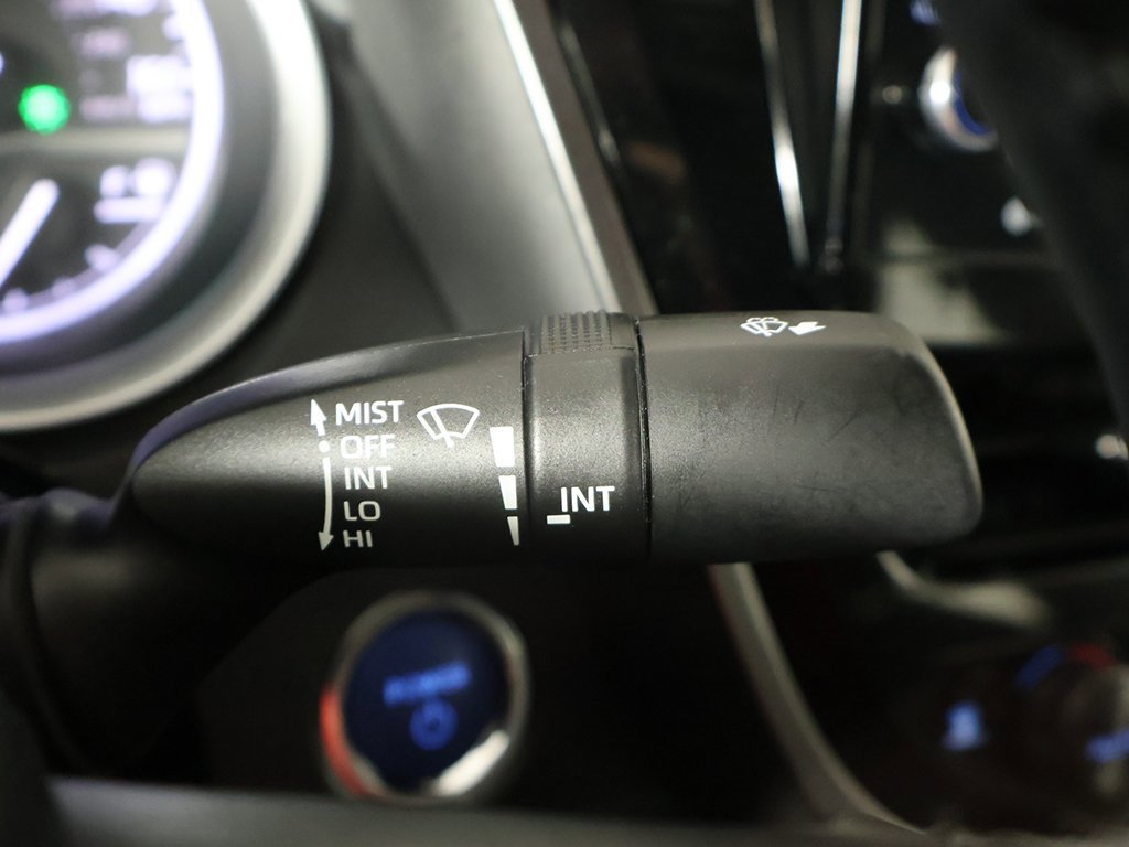 Used 2021 Toyota Camry XLE w/ Navigation Upgrade Package image 43