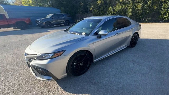 Used 2023 Toyota Camry XSE image 4