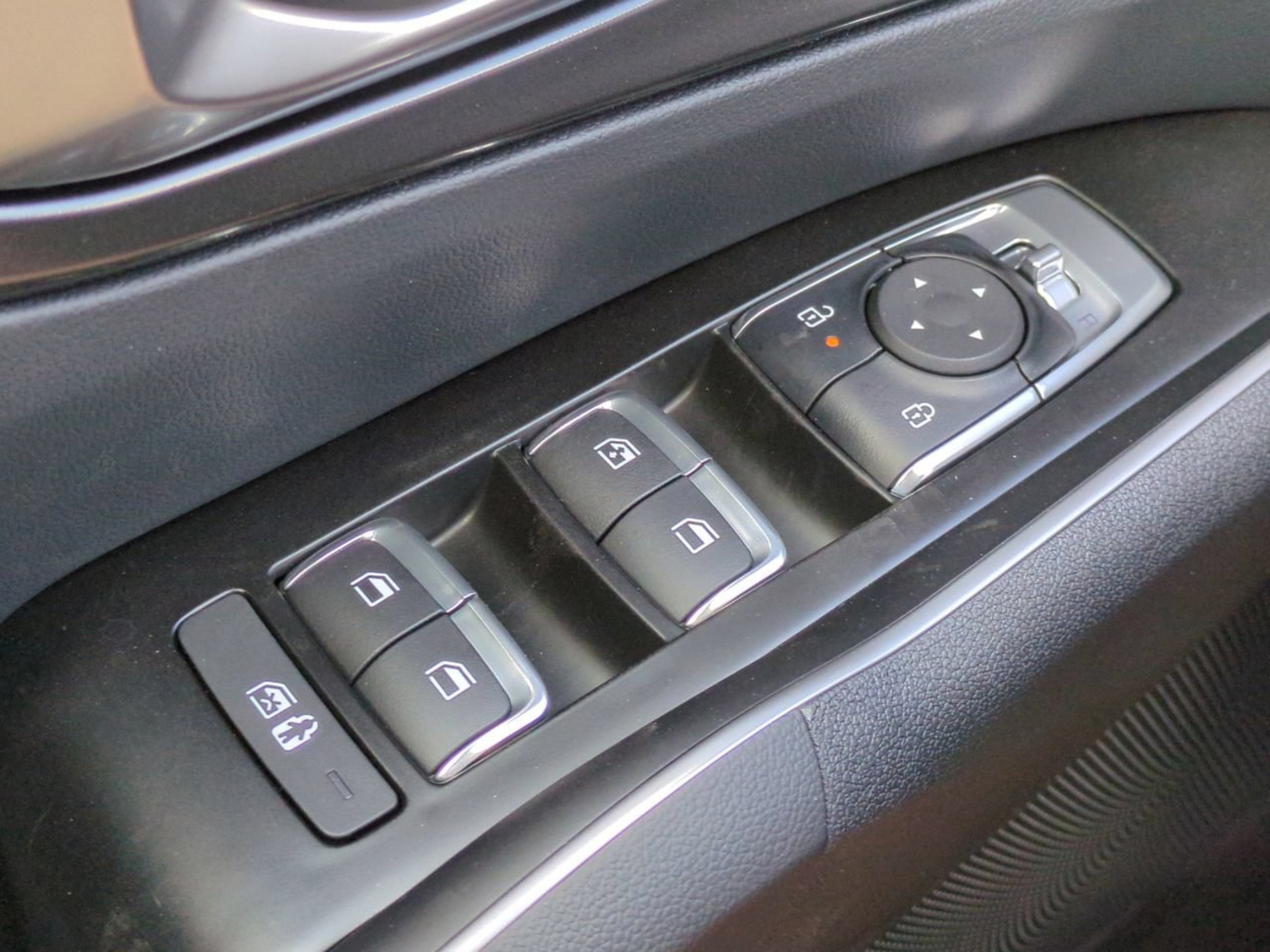 New 2026 Kia Sorento LX FWD image 30