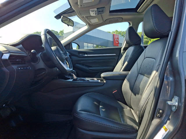 Used 2023 Nissan Altima 2.5 SL FWD image 14