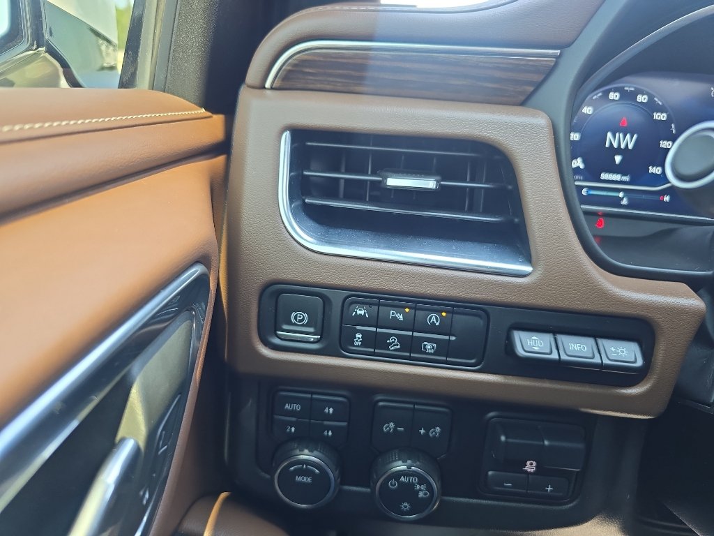 Used 2023 Chevrolet Tahoe High Country w/ Premium Package AWD/4WD image 24