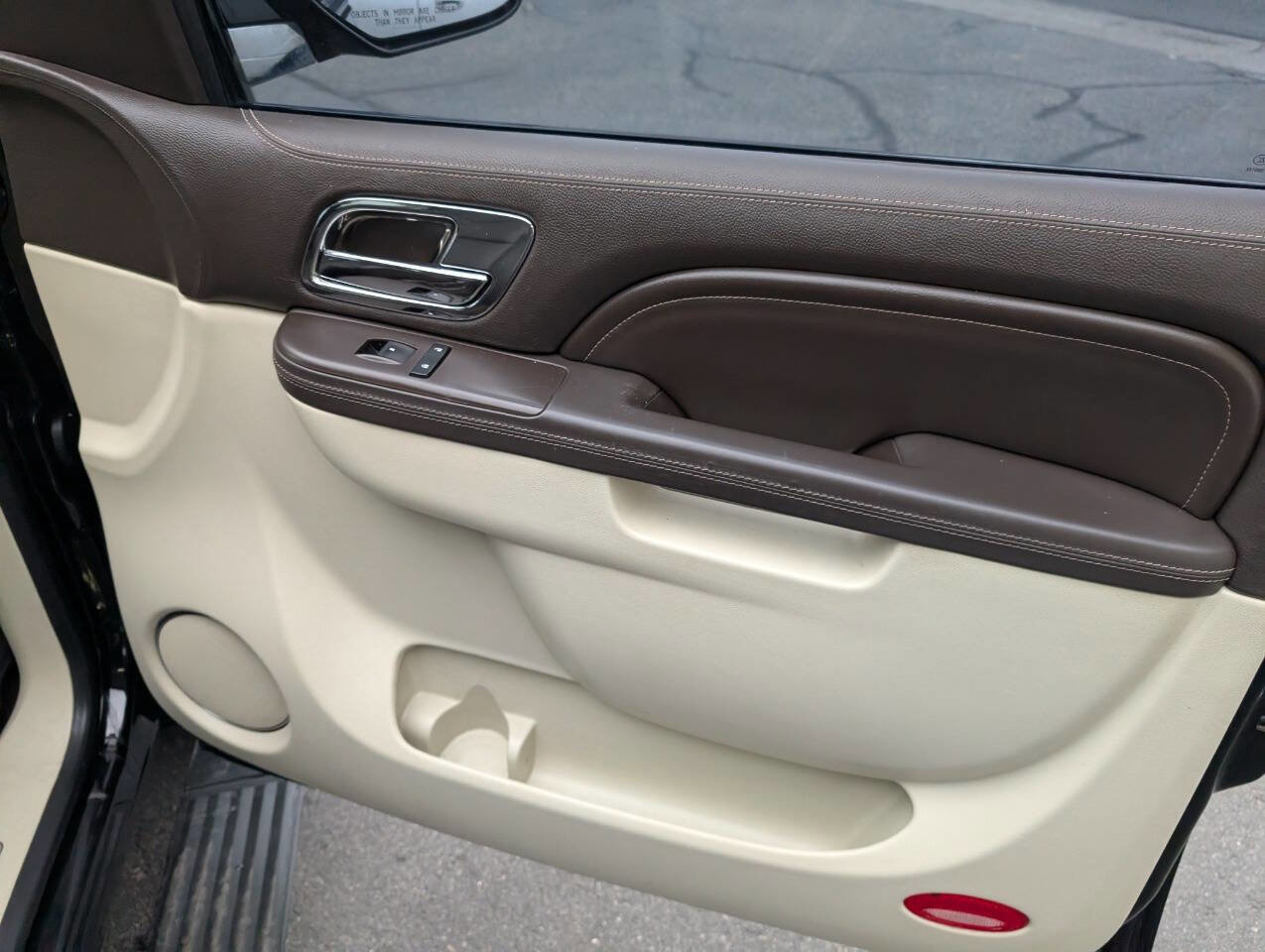 Used 2014 Cadillac Escalade Platinum image 39