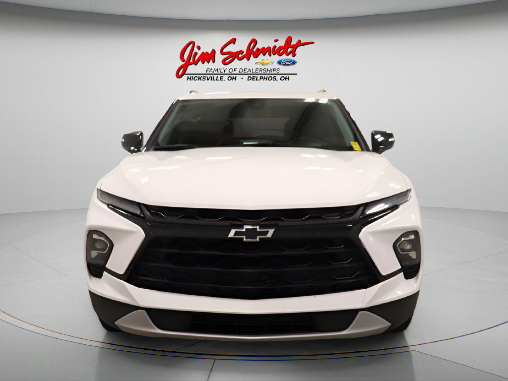 Used 2024 Chevrolet Blazer LT w/ Midnight/Sport Edition FWD image 3