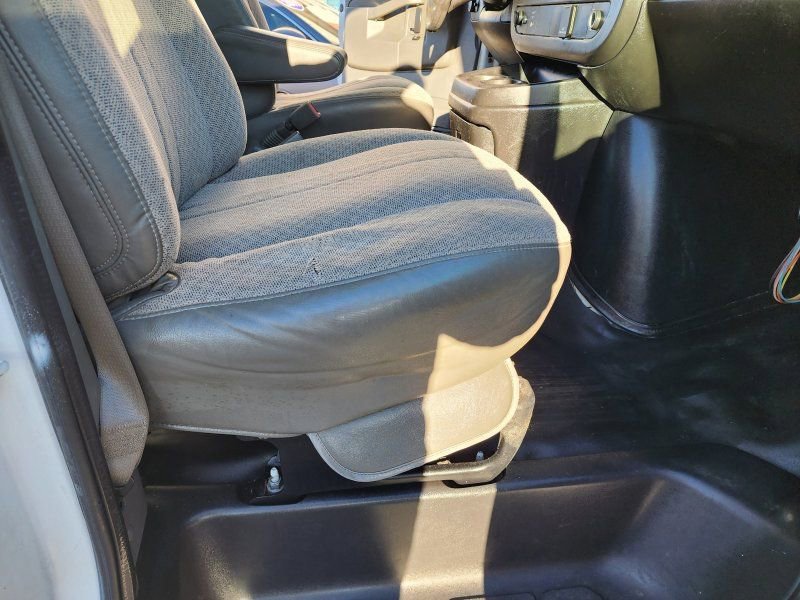 Used 2017 GMC Savana 2500 image 6