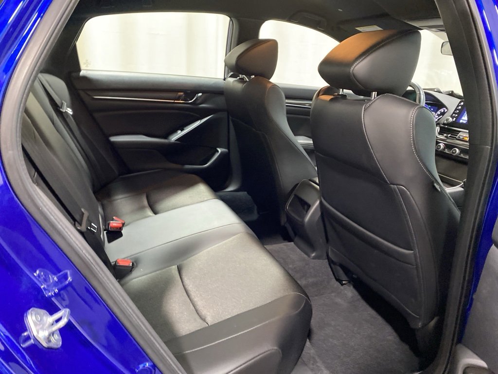 Used 2022 Honda Accord Sport image 12