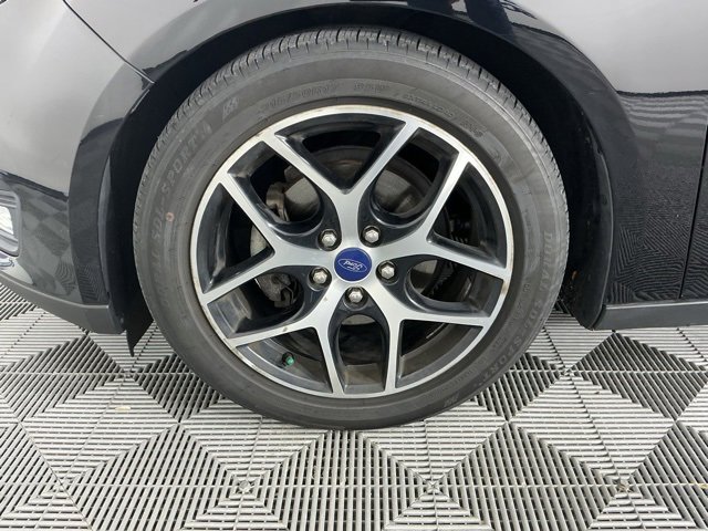 Used 2018 Ford Focus SEL w/ Cold Weather Package image 18