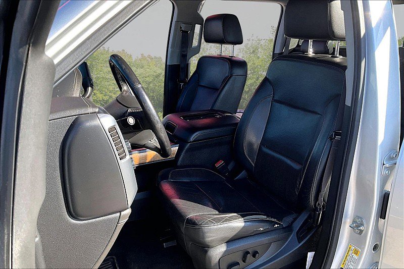 Used 2017 Chevrolet Silverado 1500 LTZ w/ Sport Package AWD/4WD image 21