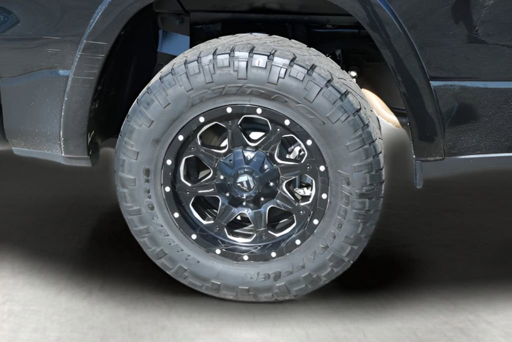 Used 2022 RAM 1500 Laramie AWD/4WD image 8