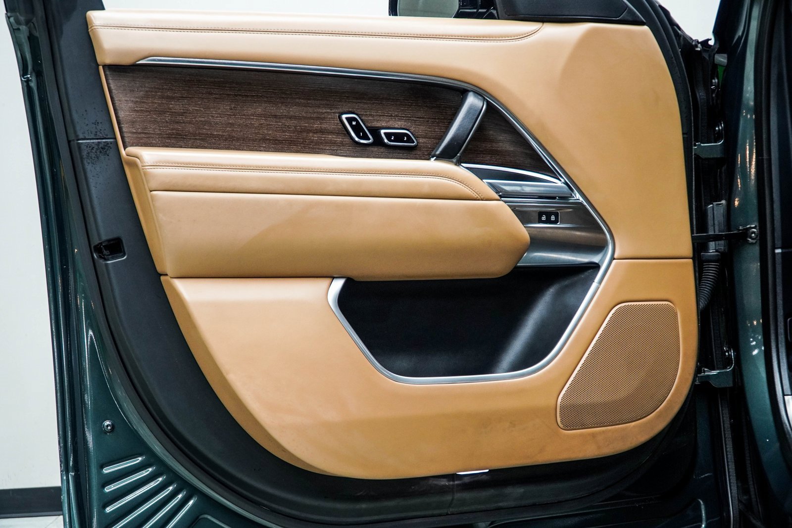 Used 2023 Land Rover Range Rover SE image 31