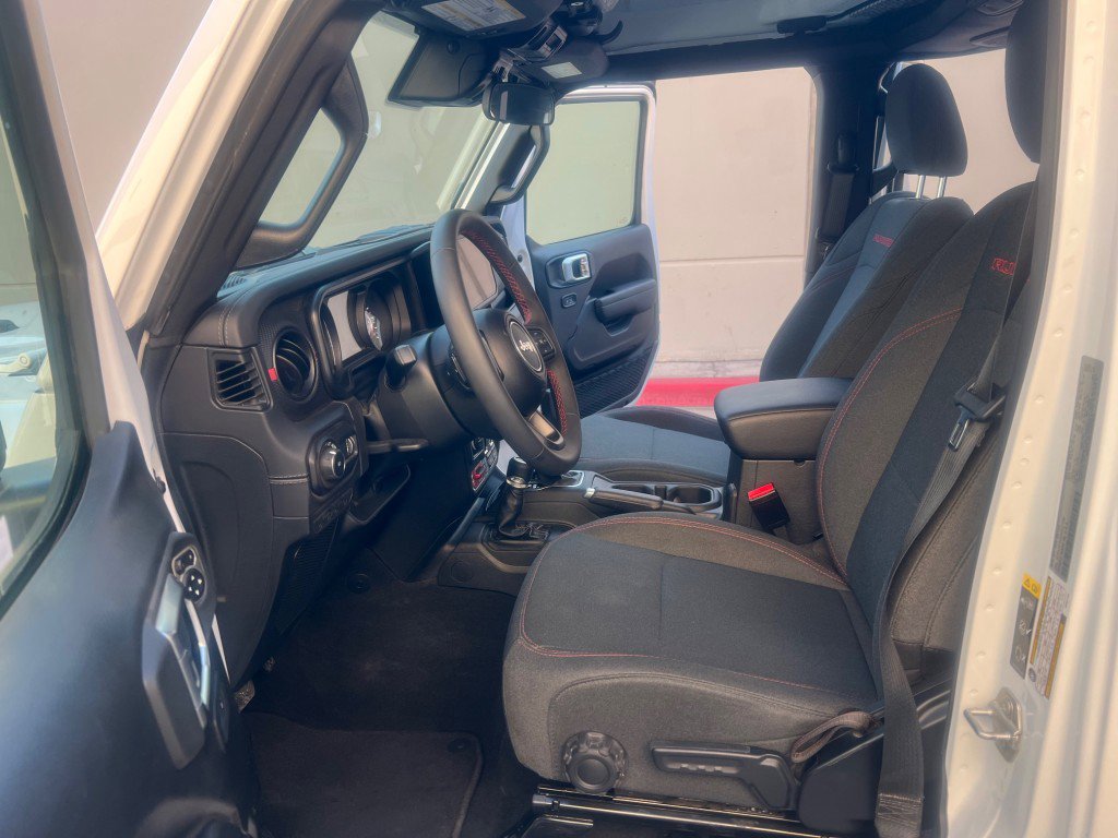 Used 2025 Jeep Wrangler Unlimited Rubicon image 11