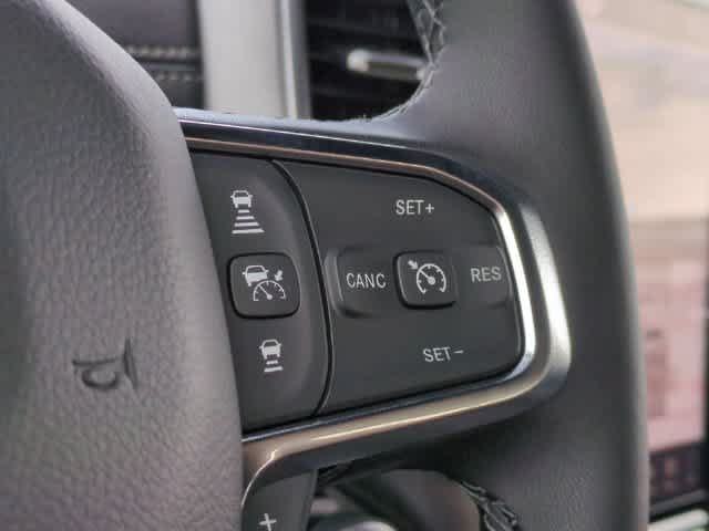 Used 2025 RAM 1500 Laramie AWD/4WD image 25