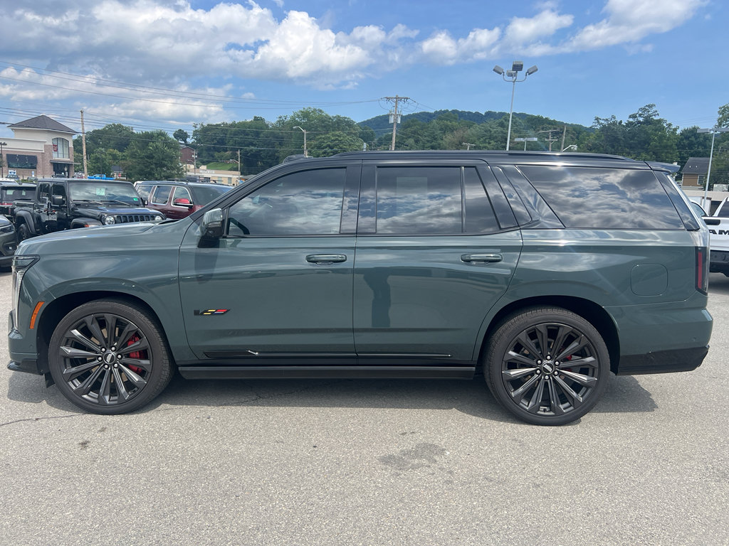 Used 2025 Cadillac Escalade V AWD/4WD image 6