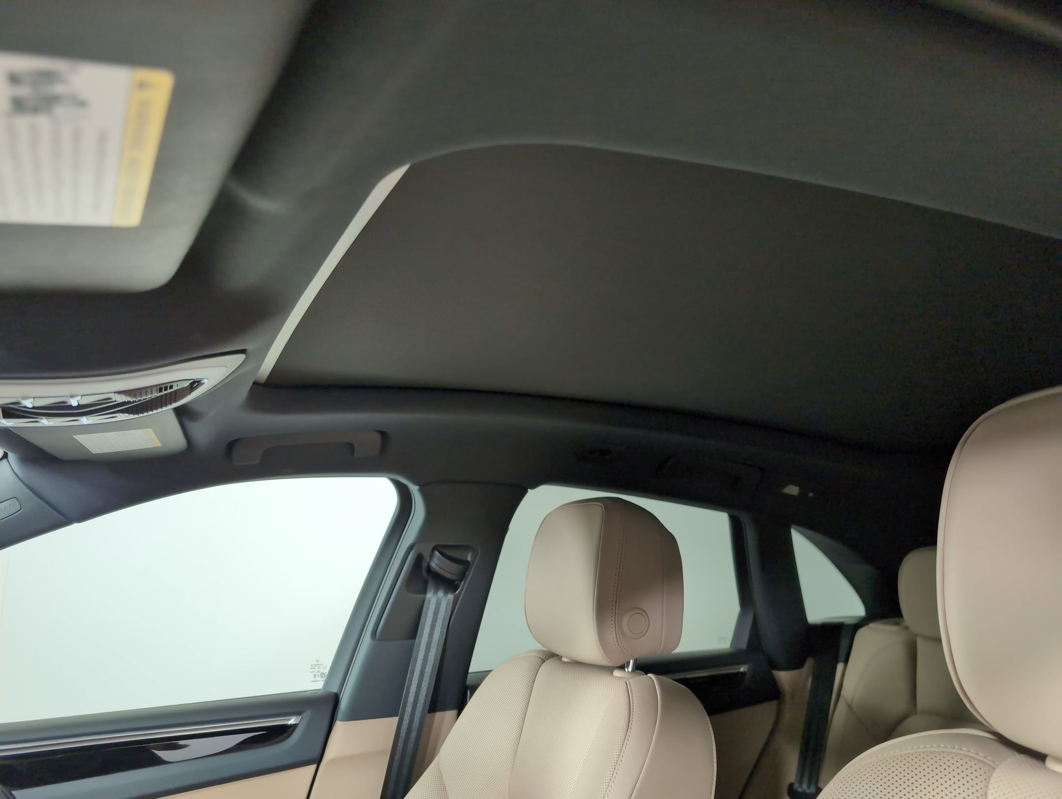 Certified 2025 Porsche Macan image 19