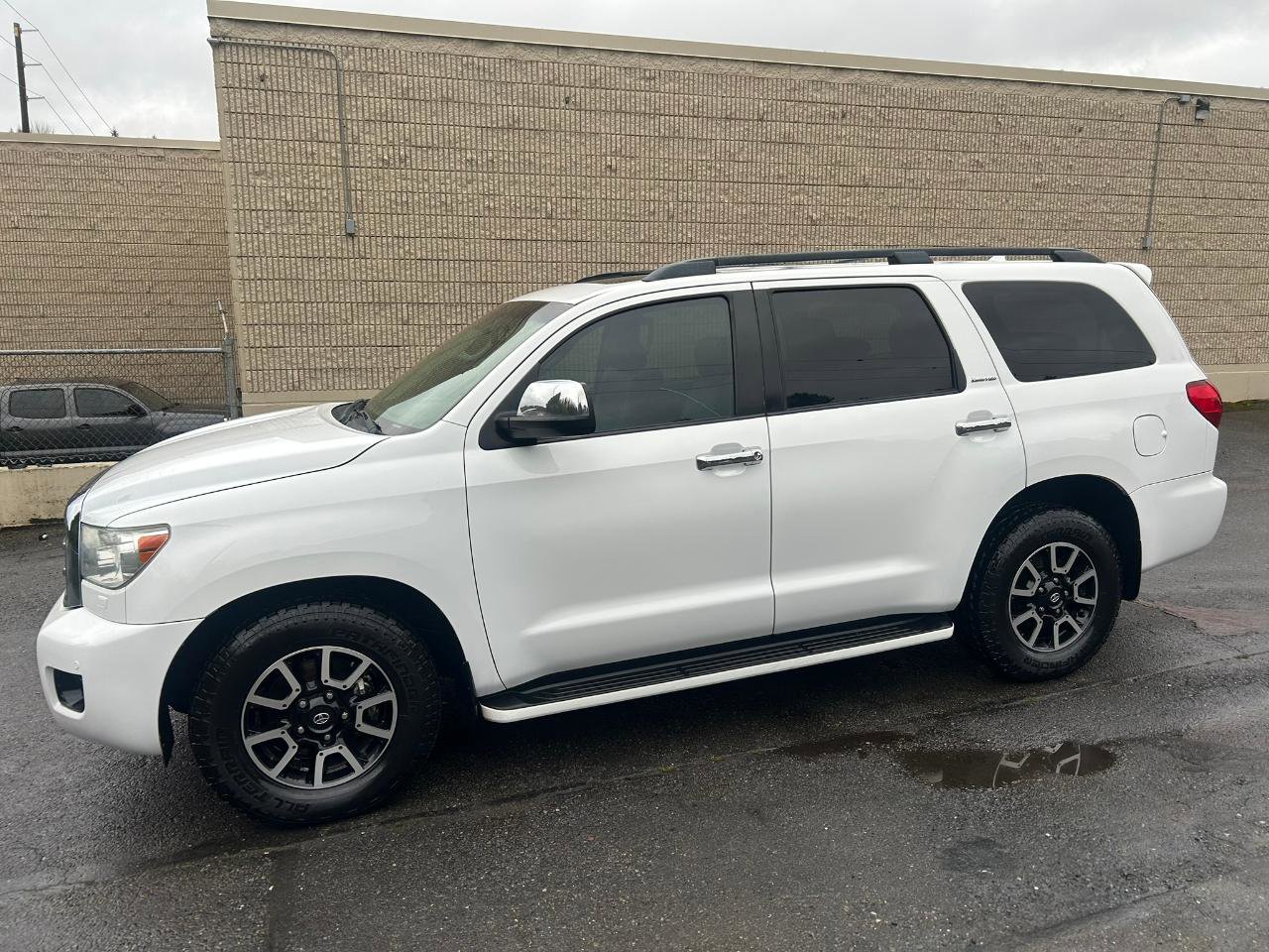 Used 2013 Toyota Sequoia Limited image 8