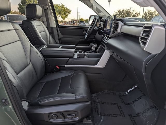 Used 2022 Toyota Tundra Limited AWD/4WD image 32