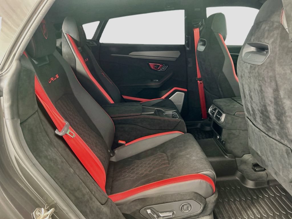 Used 2024 Lamborghini Urus Performante AWD/4WD image 21