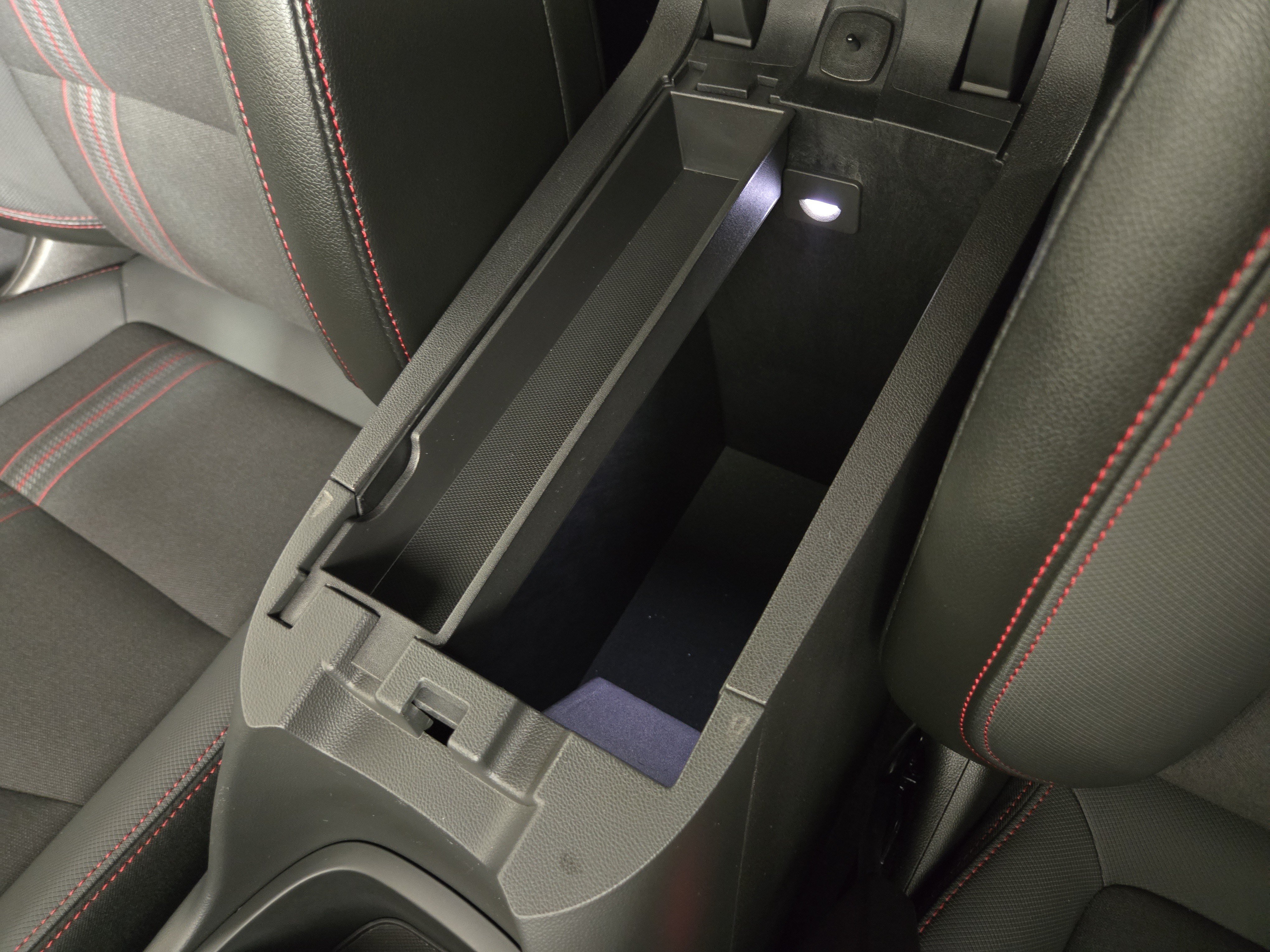 Certified 2023 Chevrolet Equinox RS FWD image 28