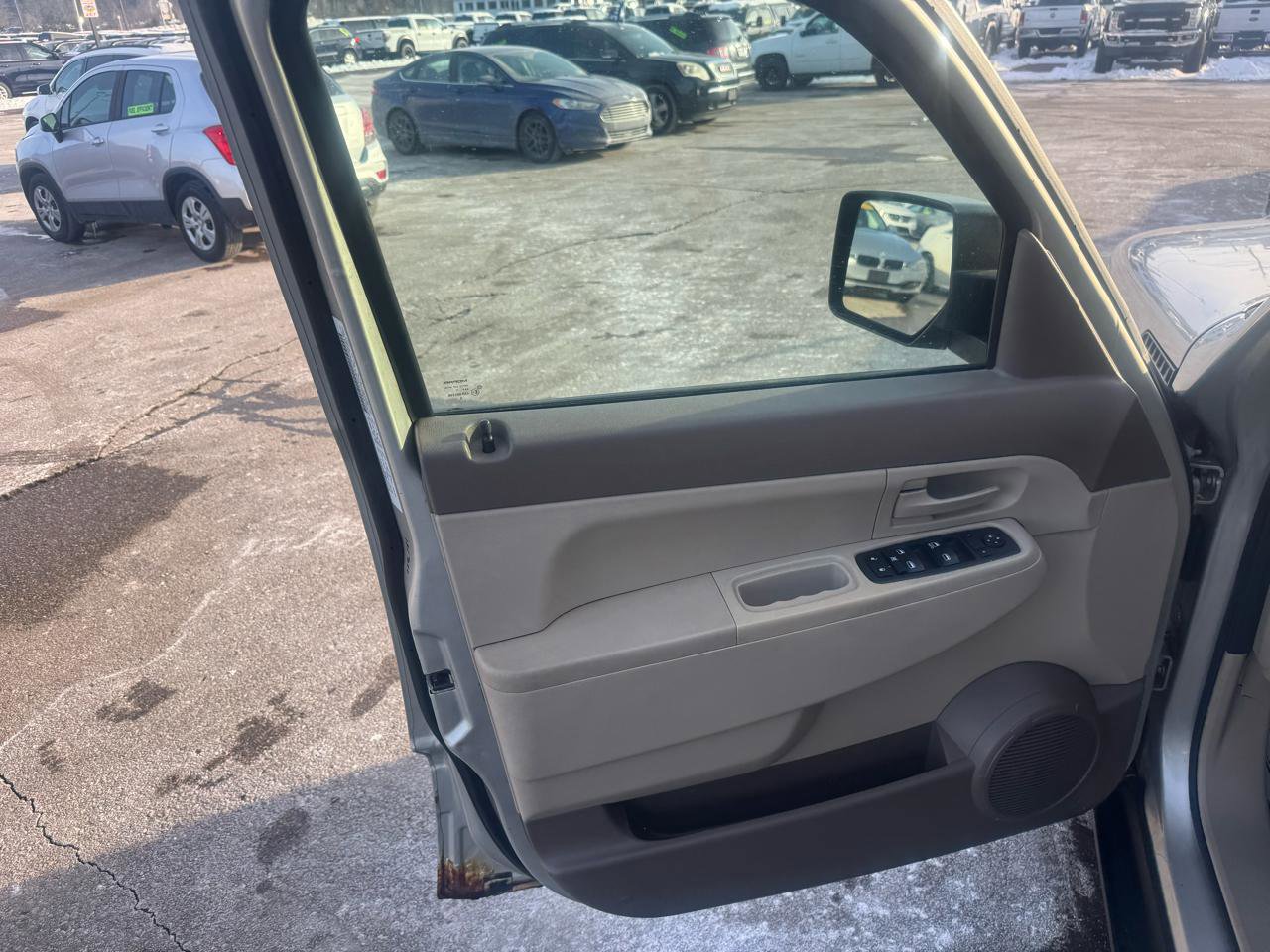 Used 2008 Jeep Liberty Sport AWD/4WD image 15