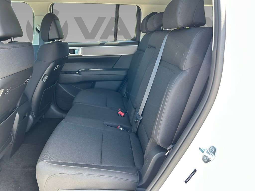 New 2026 Hyundai Santa Fe SE image 12